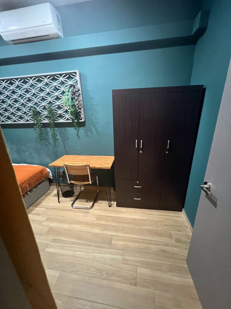 262A Tanjong Katong, Room 4
