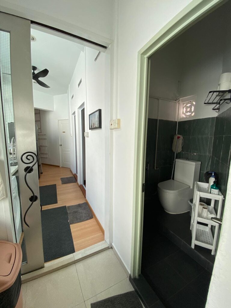 486 sims ave common area