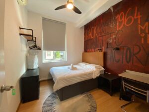 486 Sims Ave, Room 3